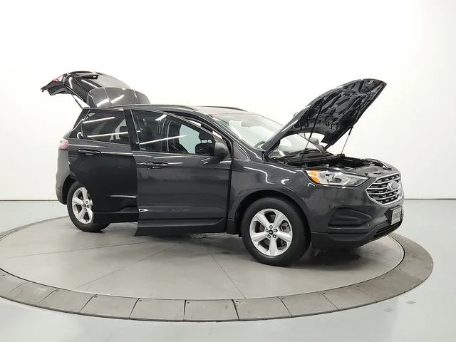 Used 2021 Gray Ford SE image 10