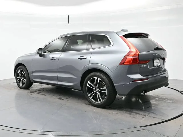 Used 2019 Grey Volvo Momentum image 5