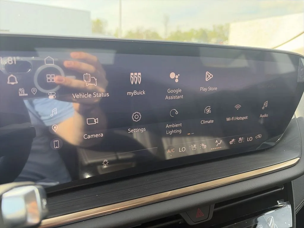 New 2026 Ebony Twilight Metallic Buick Avenir image 22