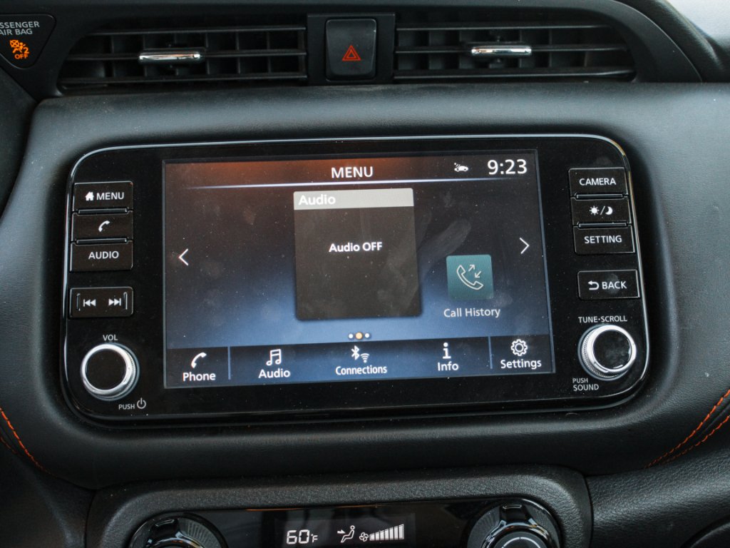 Used 2024 Boulder Gray Pearl Nissan SR image 15