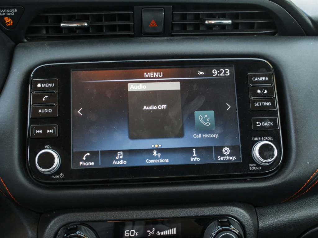 Used 2024 Boulder Gray Pearl Nissan SR image 15