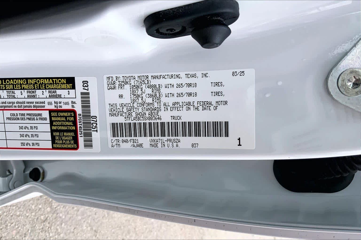 Used 2025 Ice Cap Toyota SR5 image 34