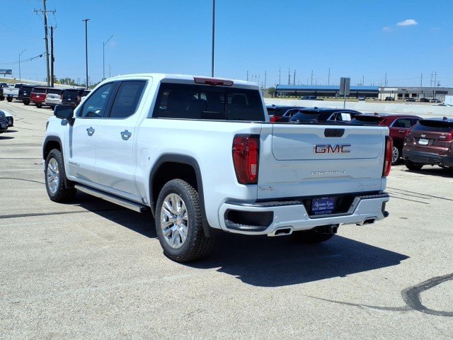 2026 GMC Sierra 1500 Denali - Photo 5