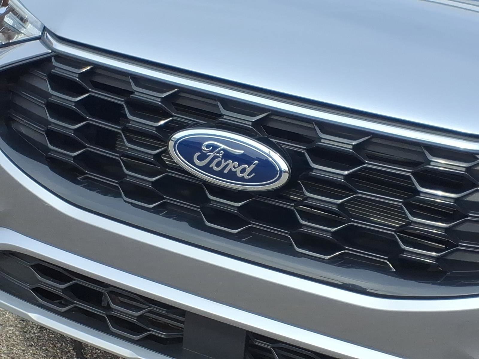 Certified Used 2024 Iconic Silver Metallic Ford ST-Line image 15