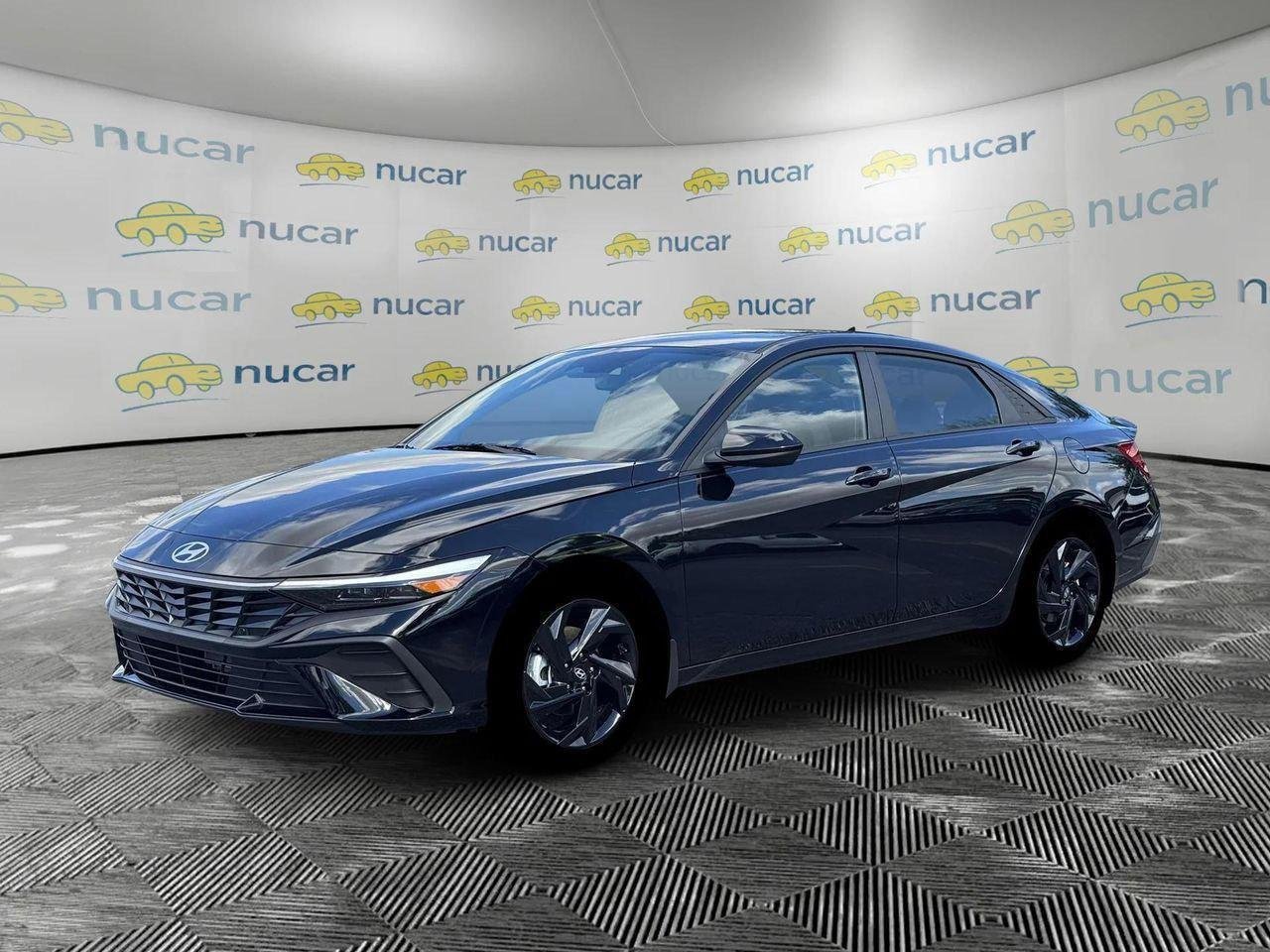 2026 Hyundai Elantra — photo 2