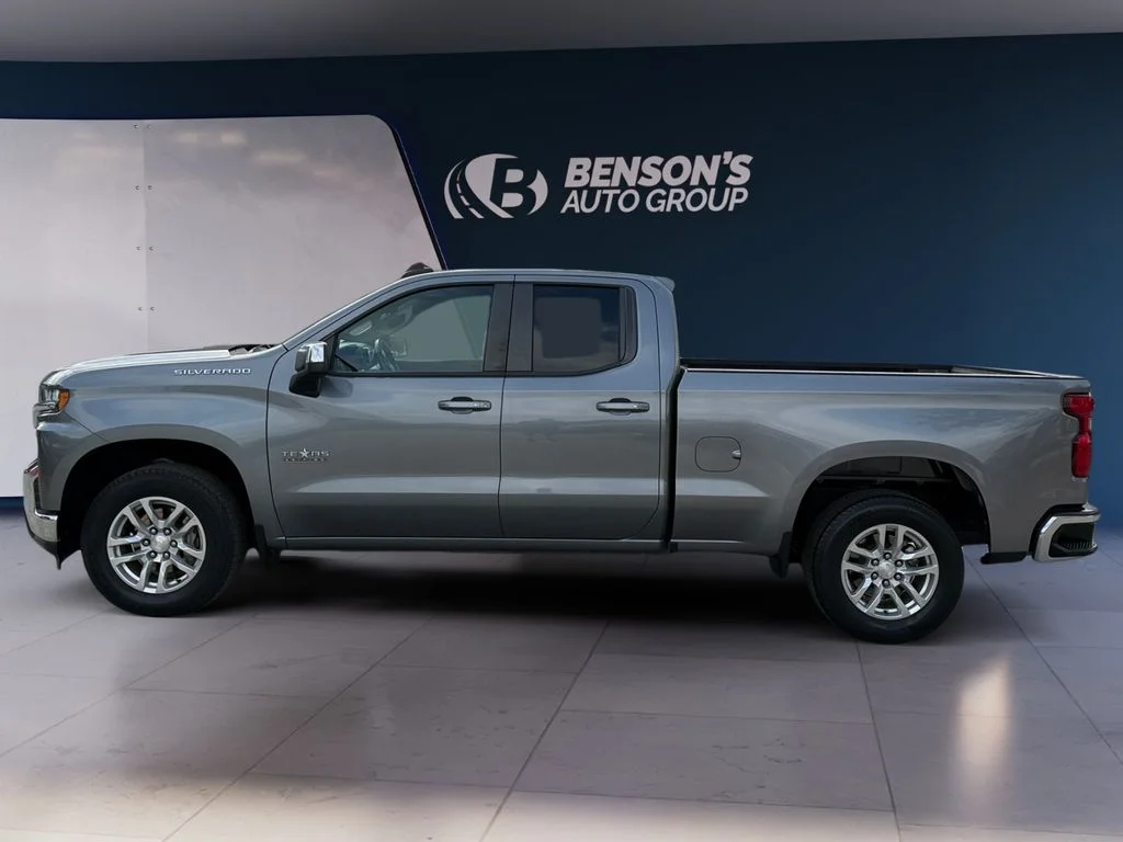 Used 2019 Gray Chevrolet LT image 2