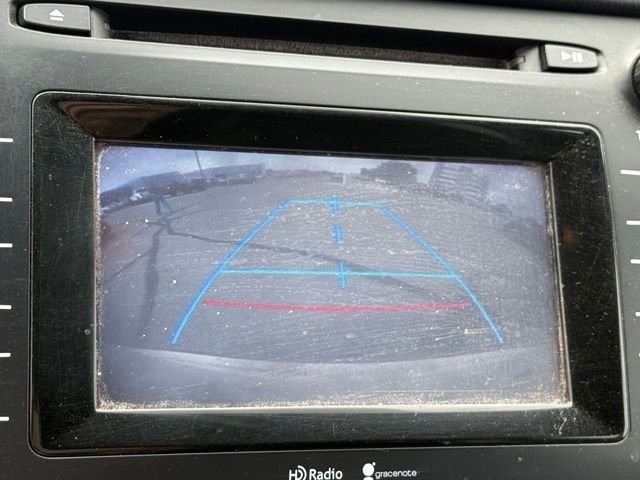 Used 2014  Toyota LE Plus V6 image 3