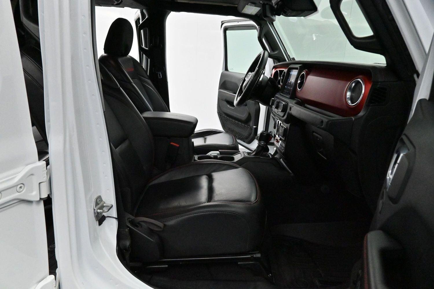 Used 2021 Bright White Clearcoat Jeep Rubicon image 30