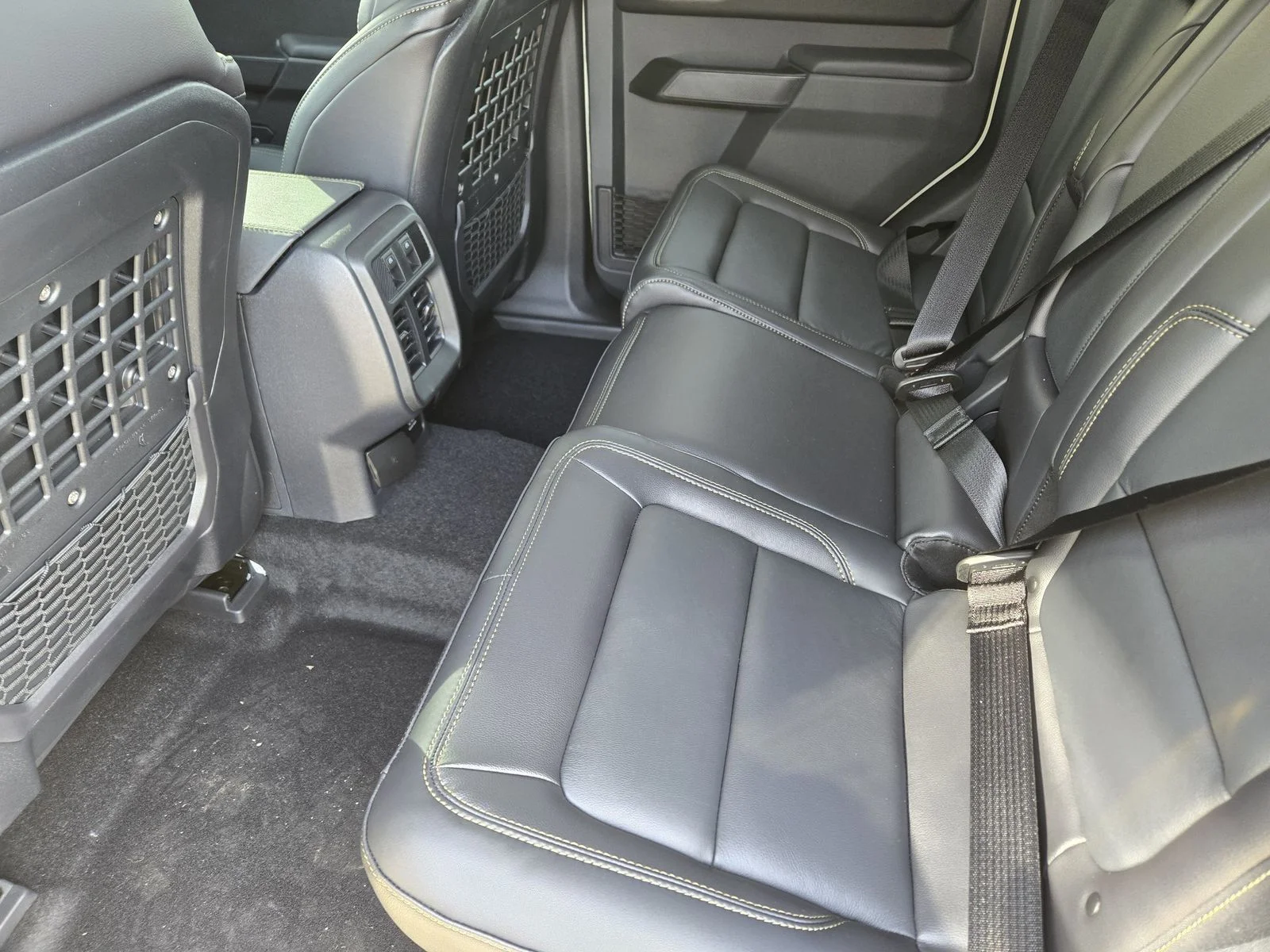 New 2025 Desert Sand Ford Badlands® image 18