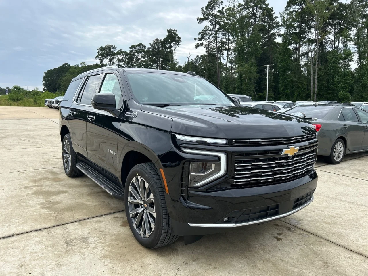 New 2026 Black Chevrolet High Country image 2