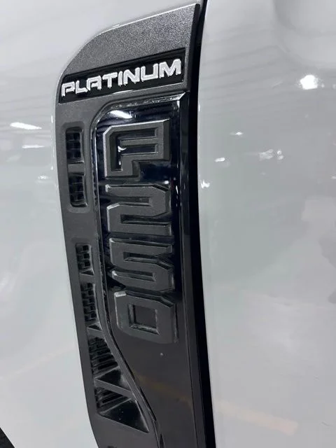 Used 2025 White Ford Platinum image 34