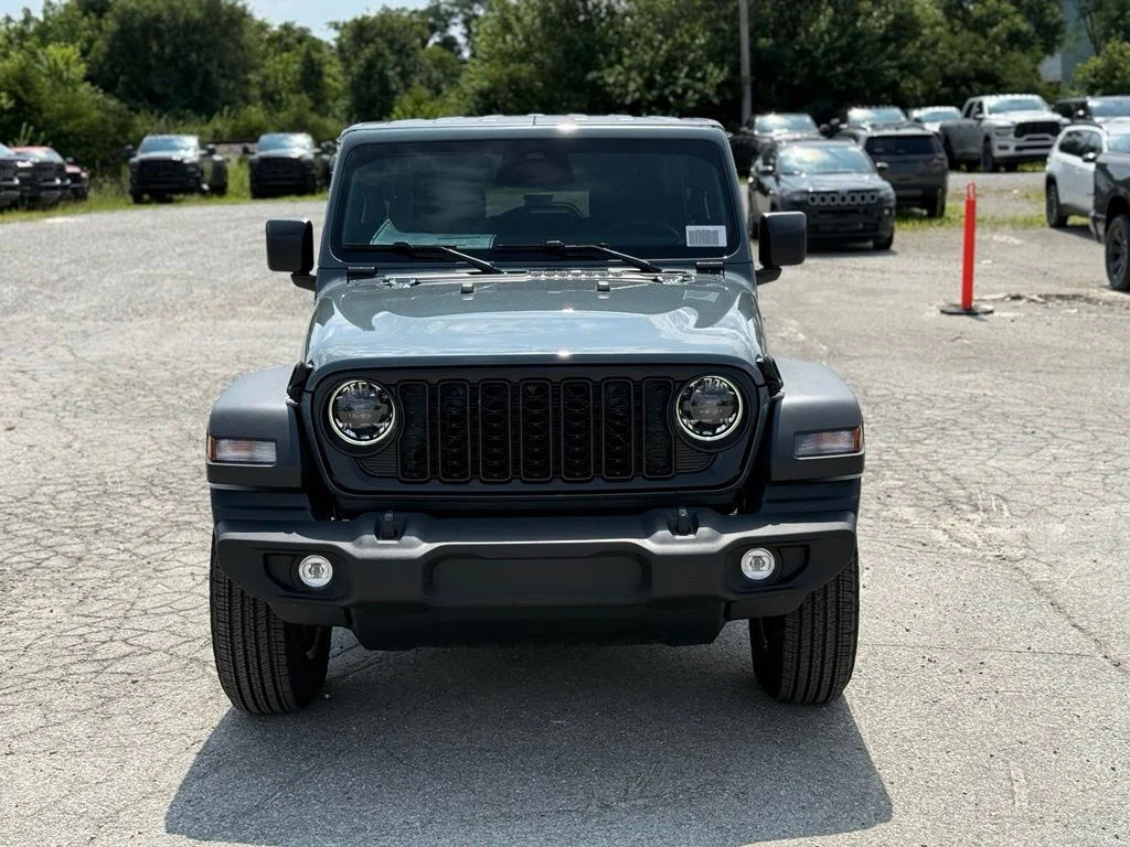 New 2026 Anvil Clear-Coat Exterior Paint Jeep Sport S image 3