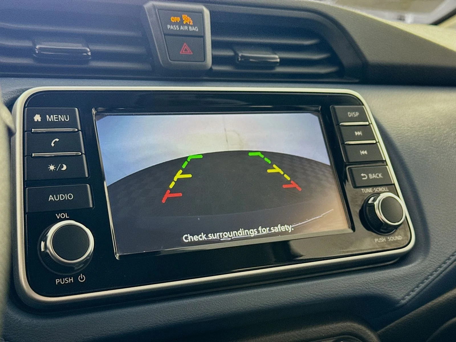 2025 Nissan Versa Sedan SV - Photo 10