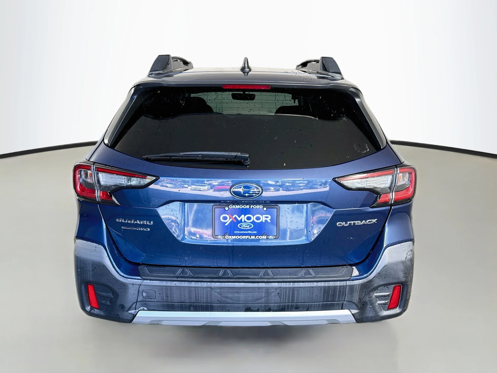 Used 2020 Abyss Blue Pearl Subaru Limited image 10