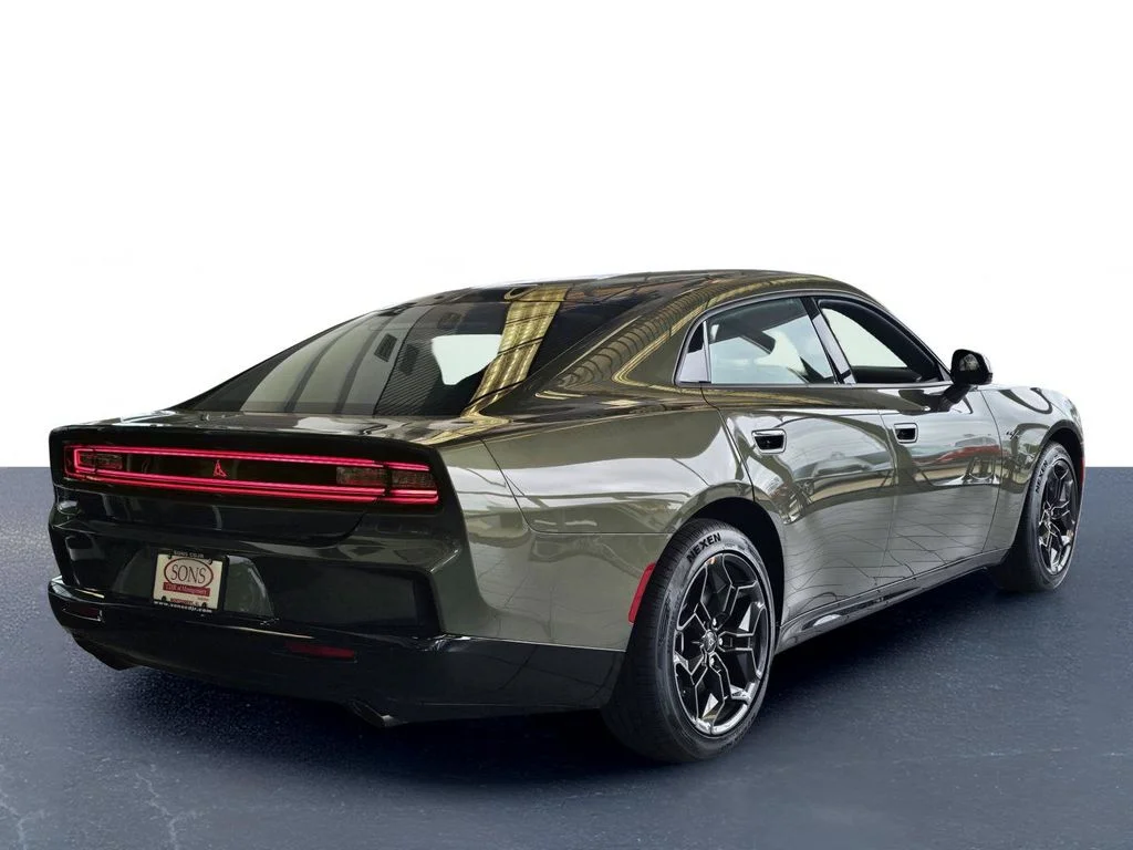 2026 Dodge Charger R/T - Photo 9