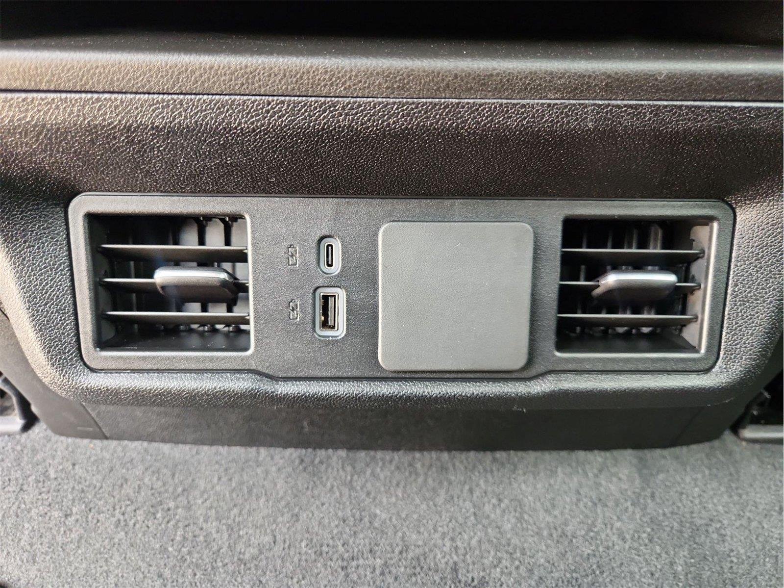 2024 Chevrolet Silverado 1500 photo 20 of 32