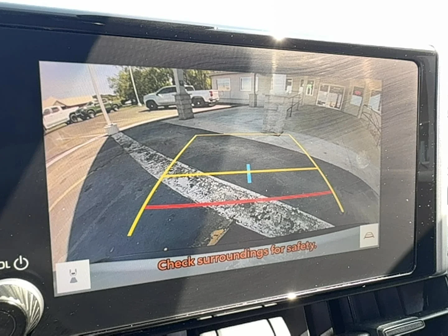 Used 2025 White Toyota XLE image 18
