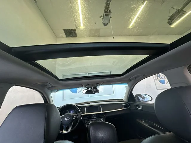 Used 2019 Black Kia S image 18