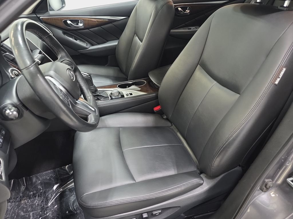 Certified Used 2019 Graphite Shadow INFINITI 3.0t LUXE image 11