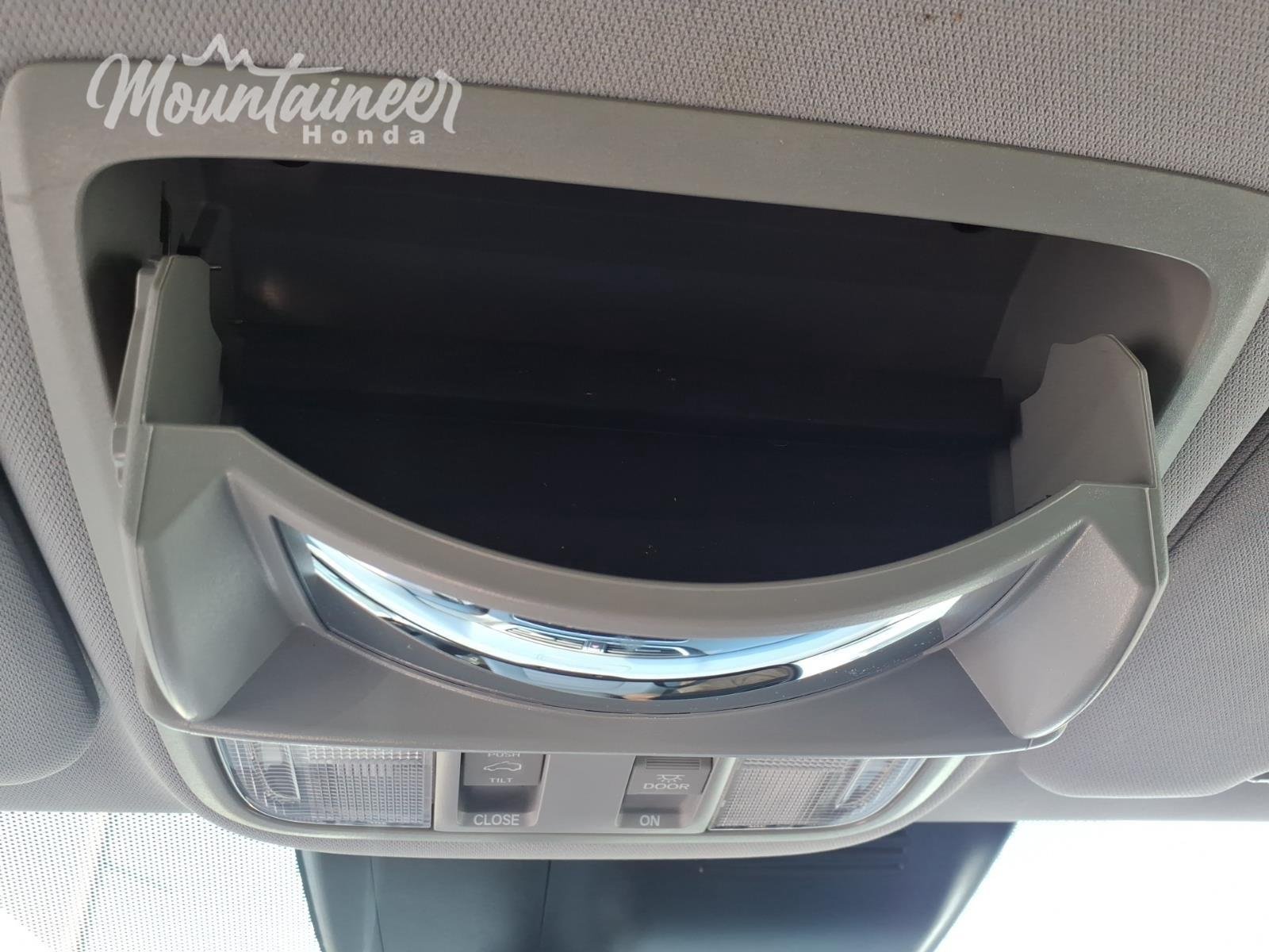 Used 2018 Obsidian Blue Pearl Honda EX-L image 35
