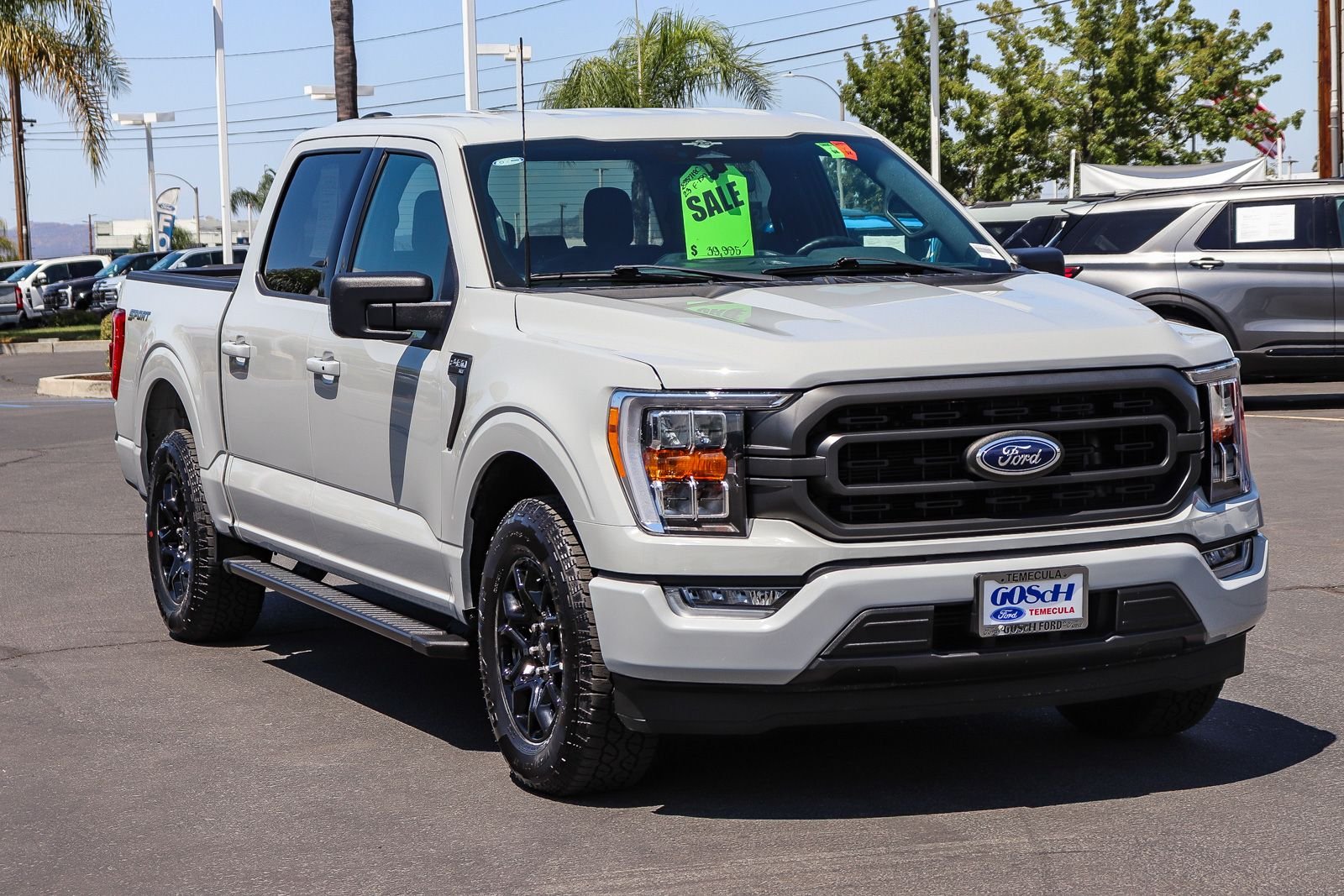 Certified Used 2023 Avalanche Ford XLT image 3