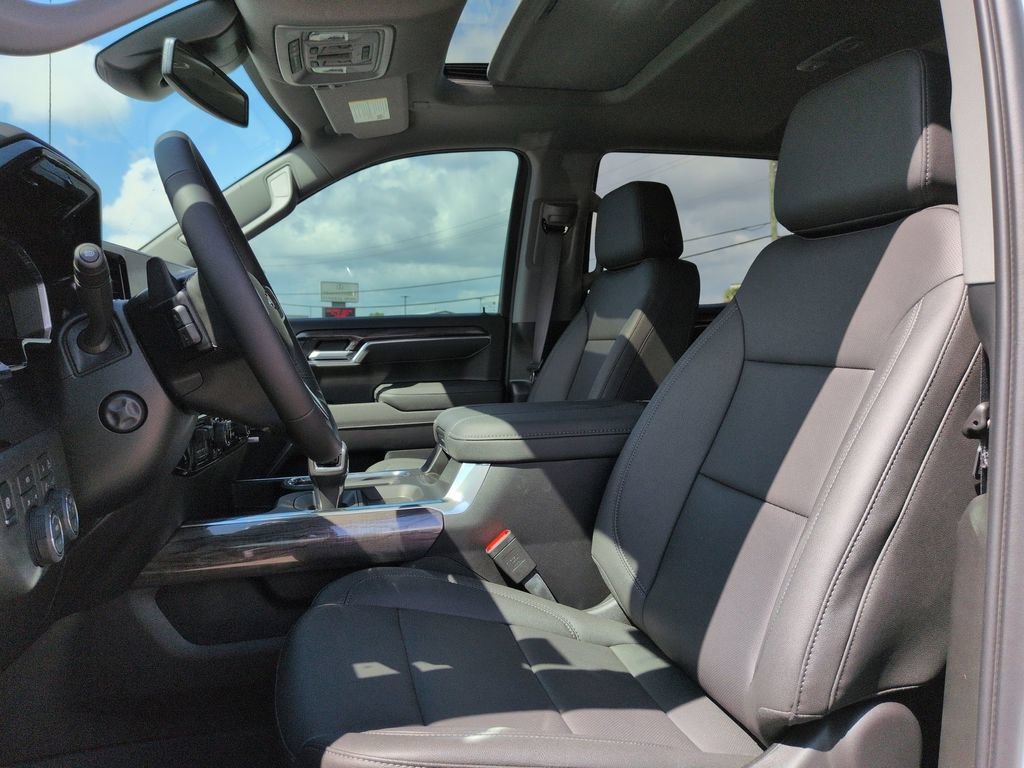 2026 Chevrolet Silverado 1500 LTZ - Photo 16