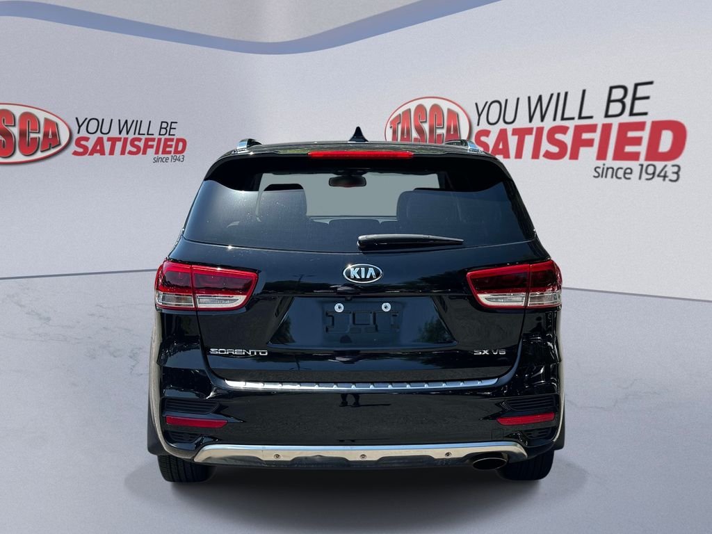 Used 2017 Black Kia SX image 5