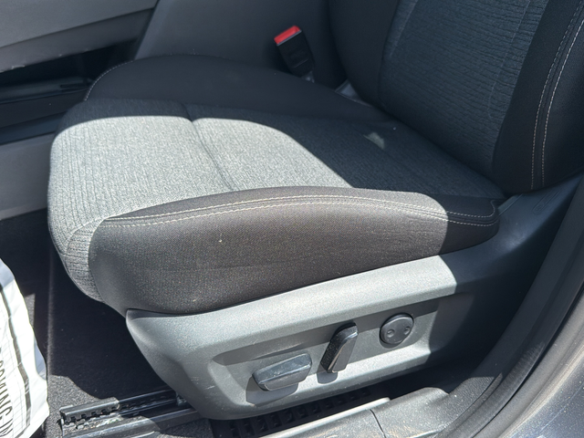 Used 2023 Gray Nissan SV image 27