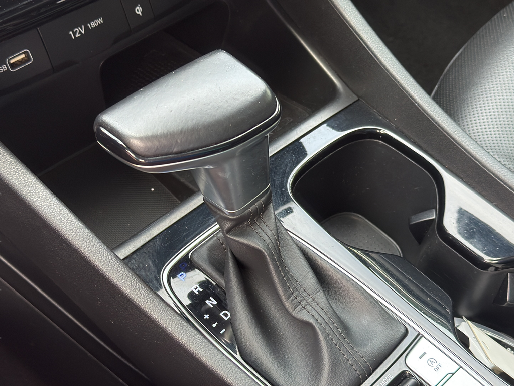 Used 2023 Gray Hyundai SEL image 27