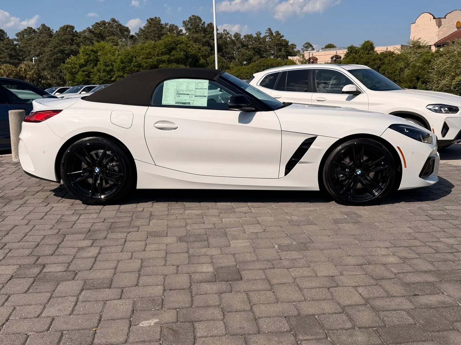 New 2026 Alpine White BMW sDrive30i image 6