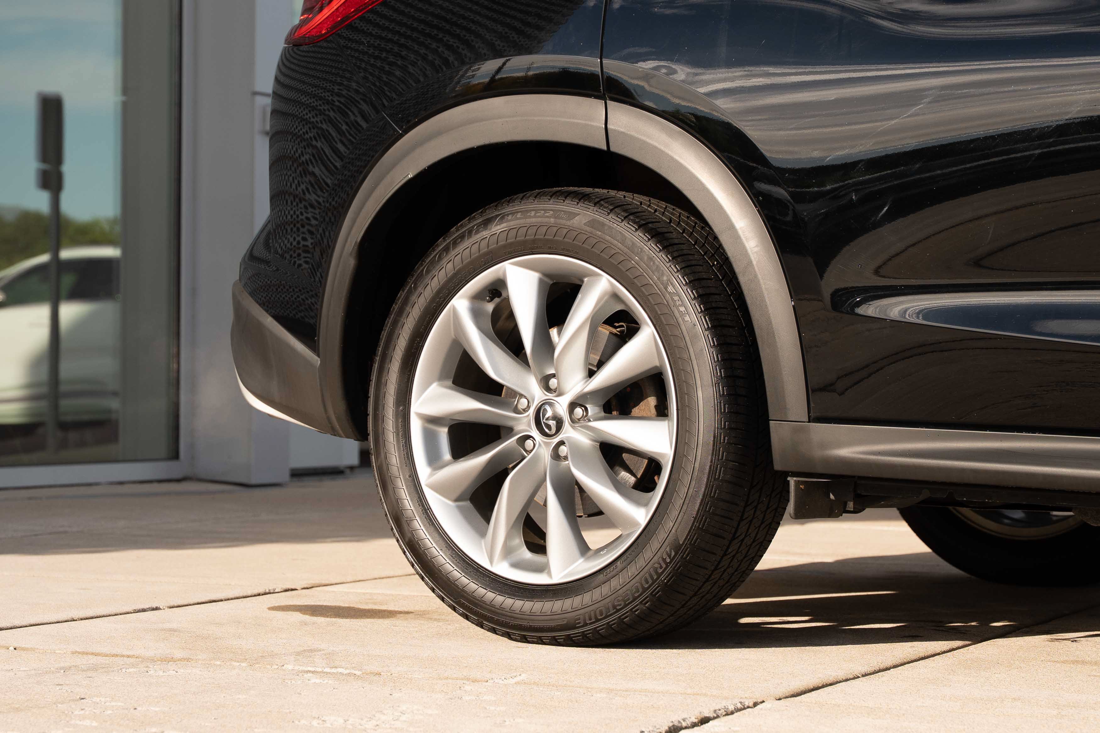 Used 2019 Black Obsidian INFINITI LUXE image 26