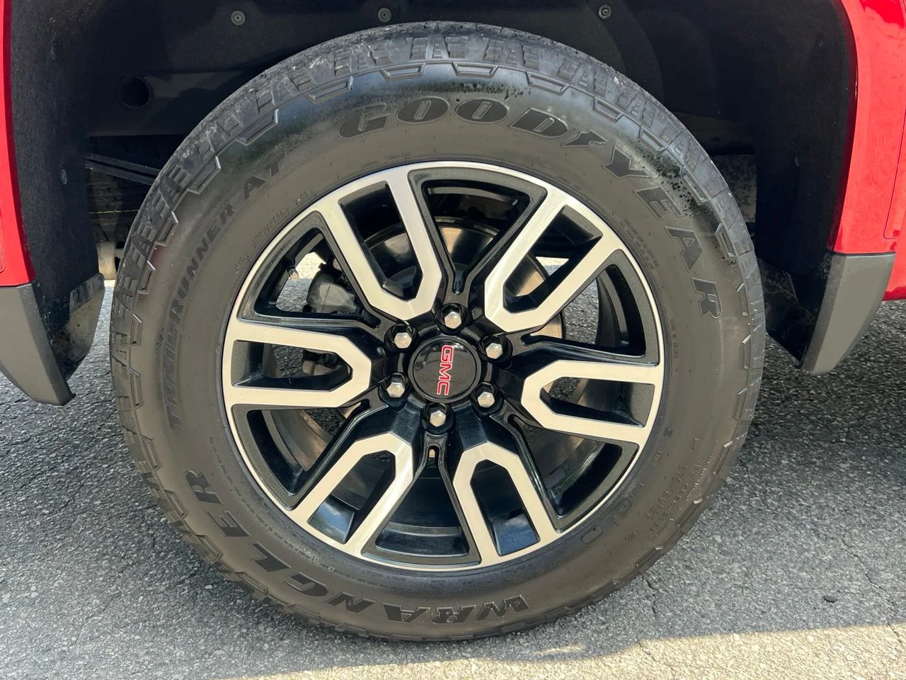 Used 2023 Red GMC AT4 image 19