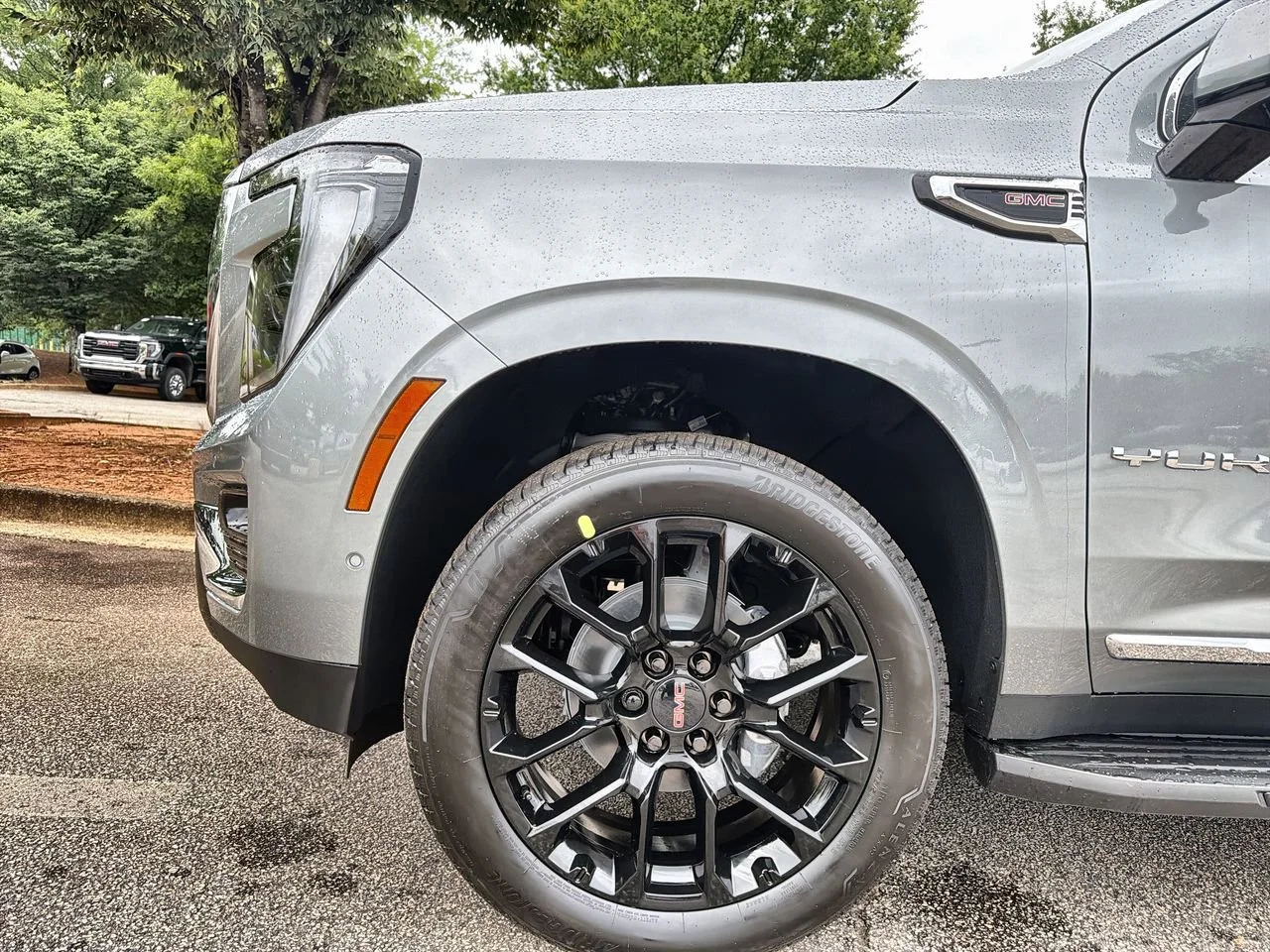 New 2026 Sterling Metallic GMC Elevation image 28