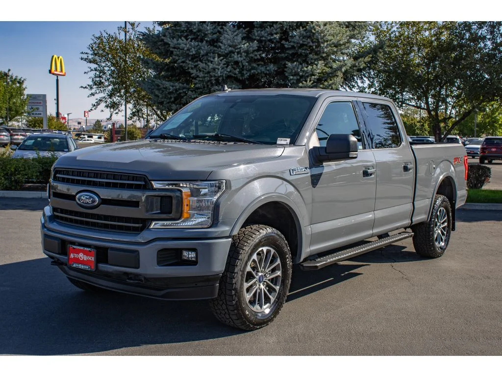Used 2019 Abyss Gray Metallic Ford XLT image 4