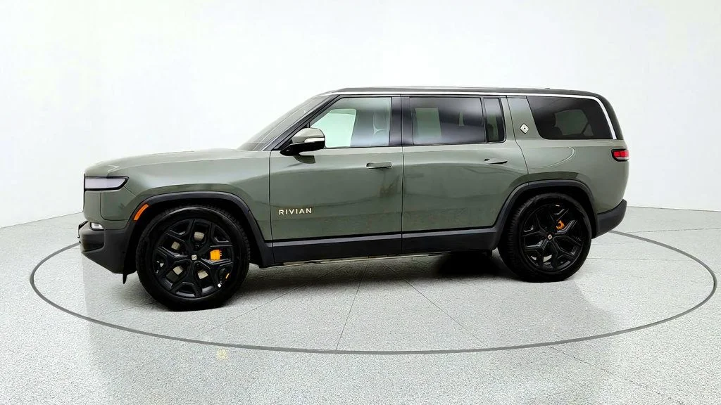 Used 2022 Forest Green Rivian Launch Edition AWD image 8