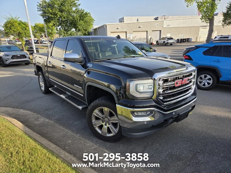 Used 2018 Onyx Black GMC SLT image 2
