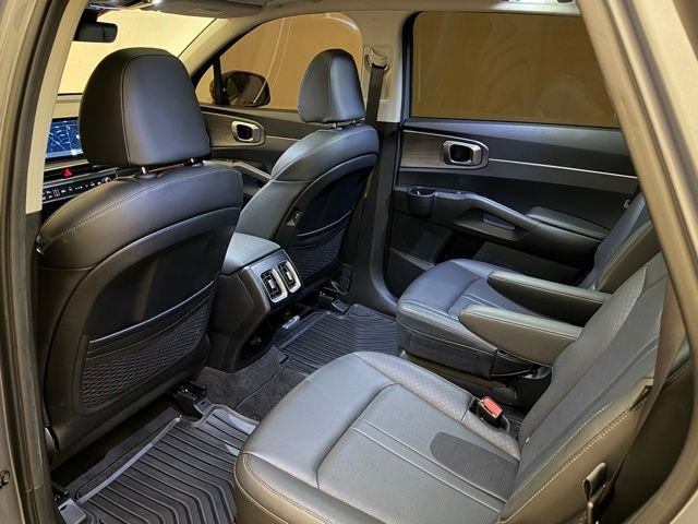 Used 2025 Everlasting Silver Kia X-Line EX image 23