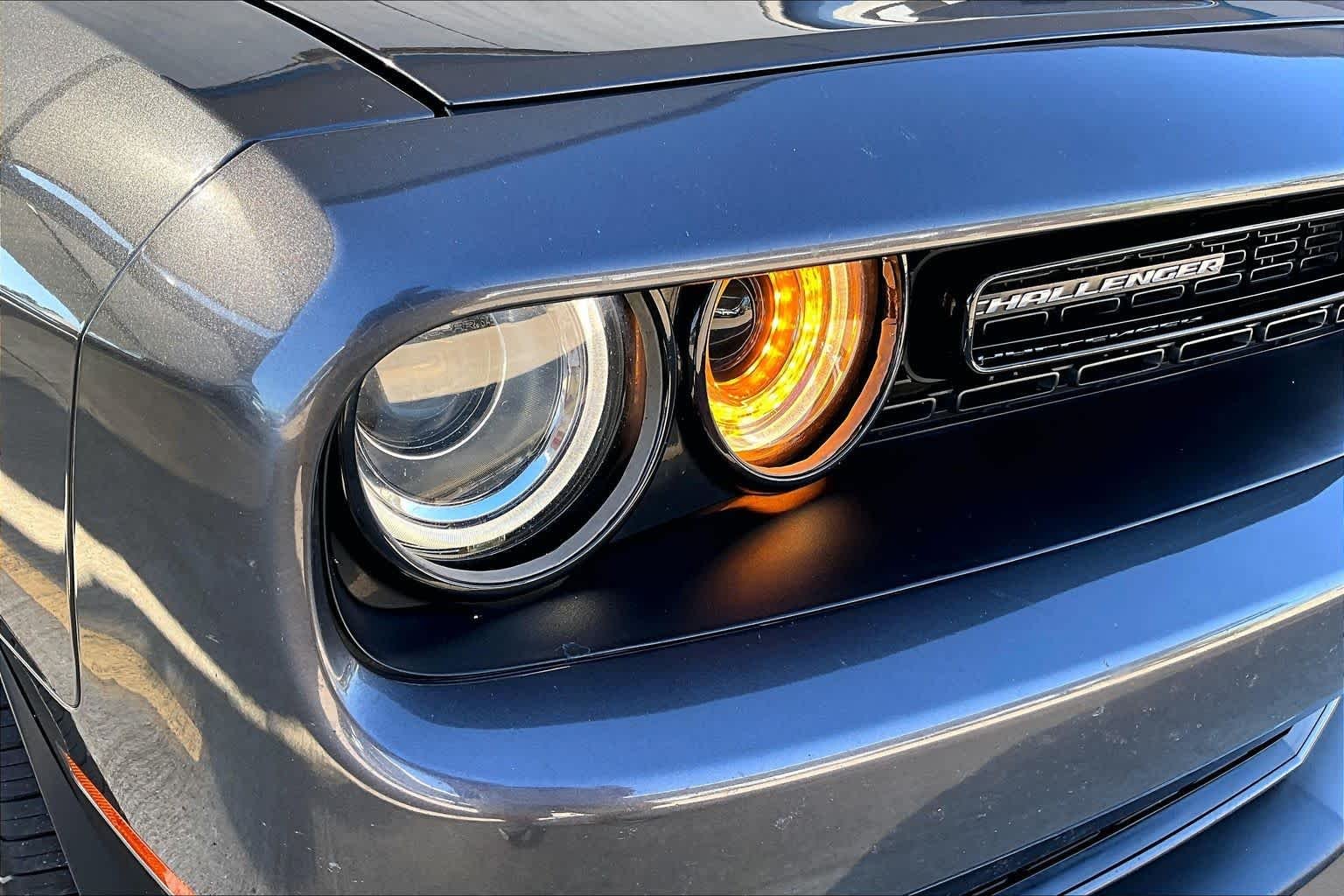 Used 2016 Granite Pearlcoat Dodge R/T Scat Pack image 28