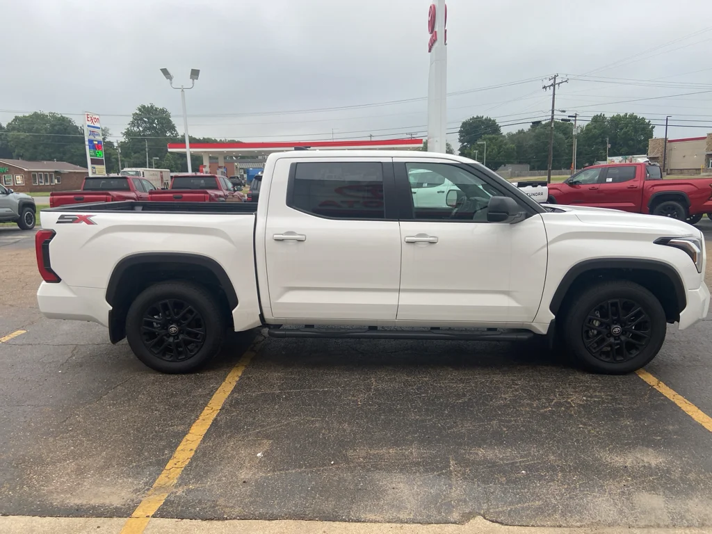 New 2026 Ice Cap Toyota  SR5 image 4