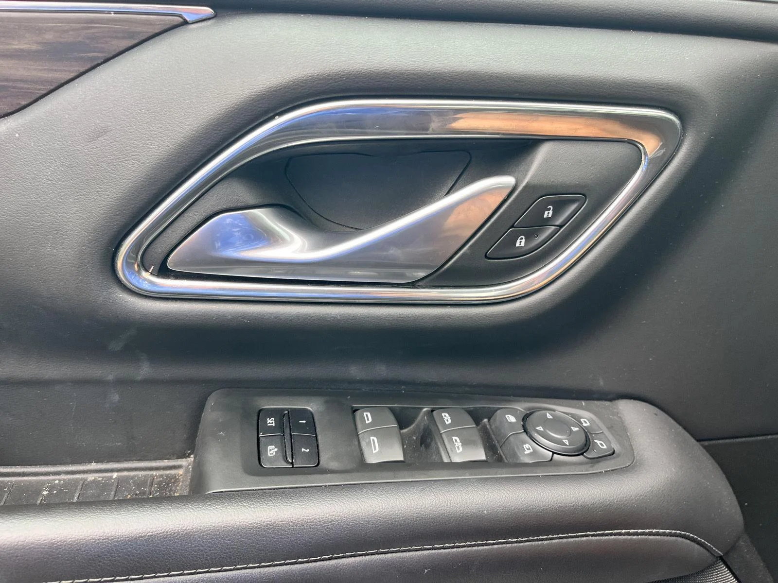 Used 2022 Auburn Metallic Chevrolet LT image 23