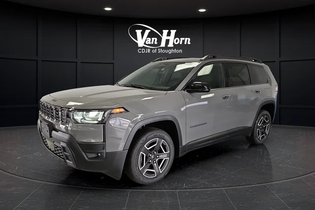 New 2026 Sting-Gray Clear-Coat Exterior Paint Jeep Limited image 3