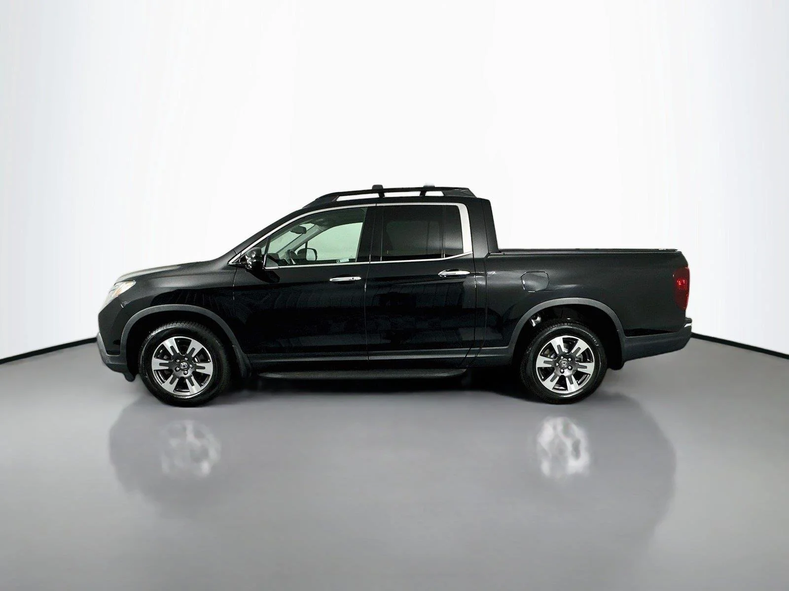 Used 2019 Crystal Black Pearl Honda RTL-E image 8