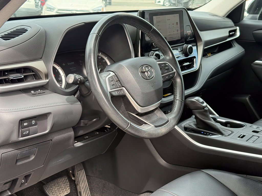 Used 2023 Black Toyota XLE image 21