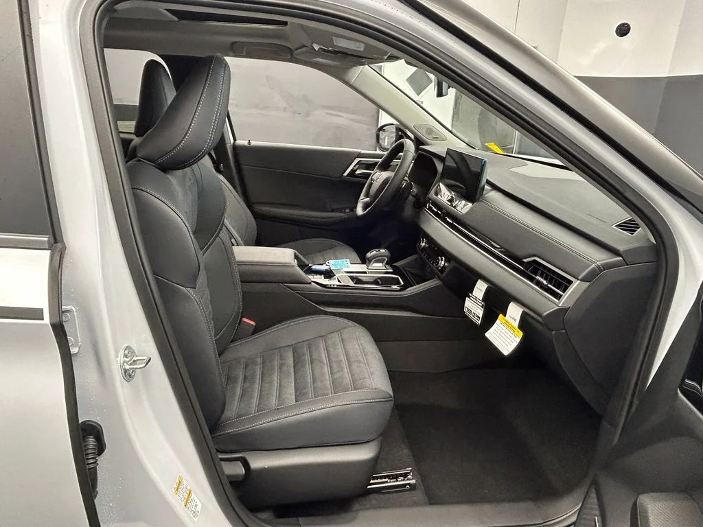 New 2026  Mitsubishi Trail Edition image 41