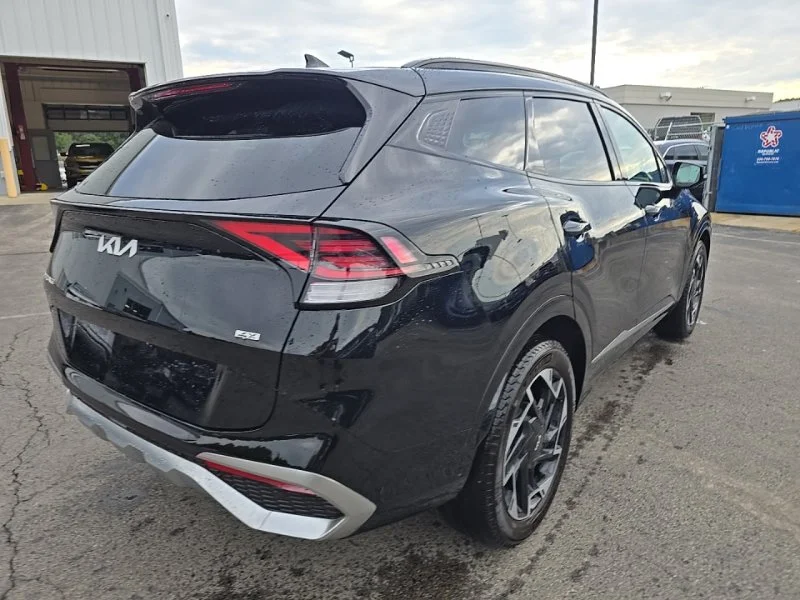 Used 2025 Black Kia SX-Prestige image 8