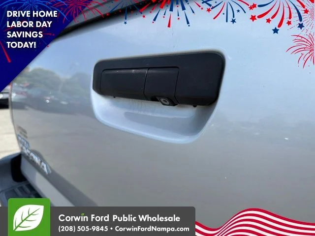 Used 2013 Silver Streak Toyota  image 11