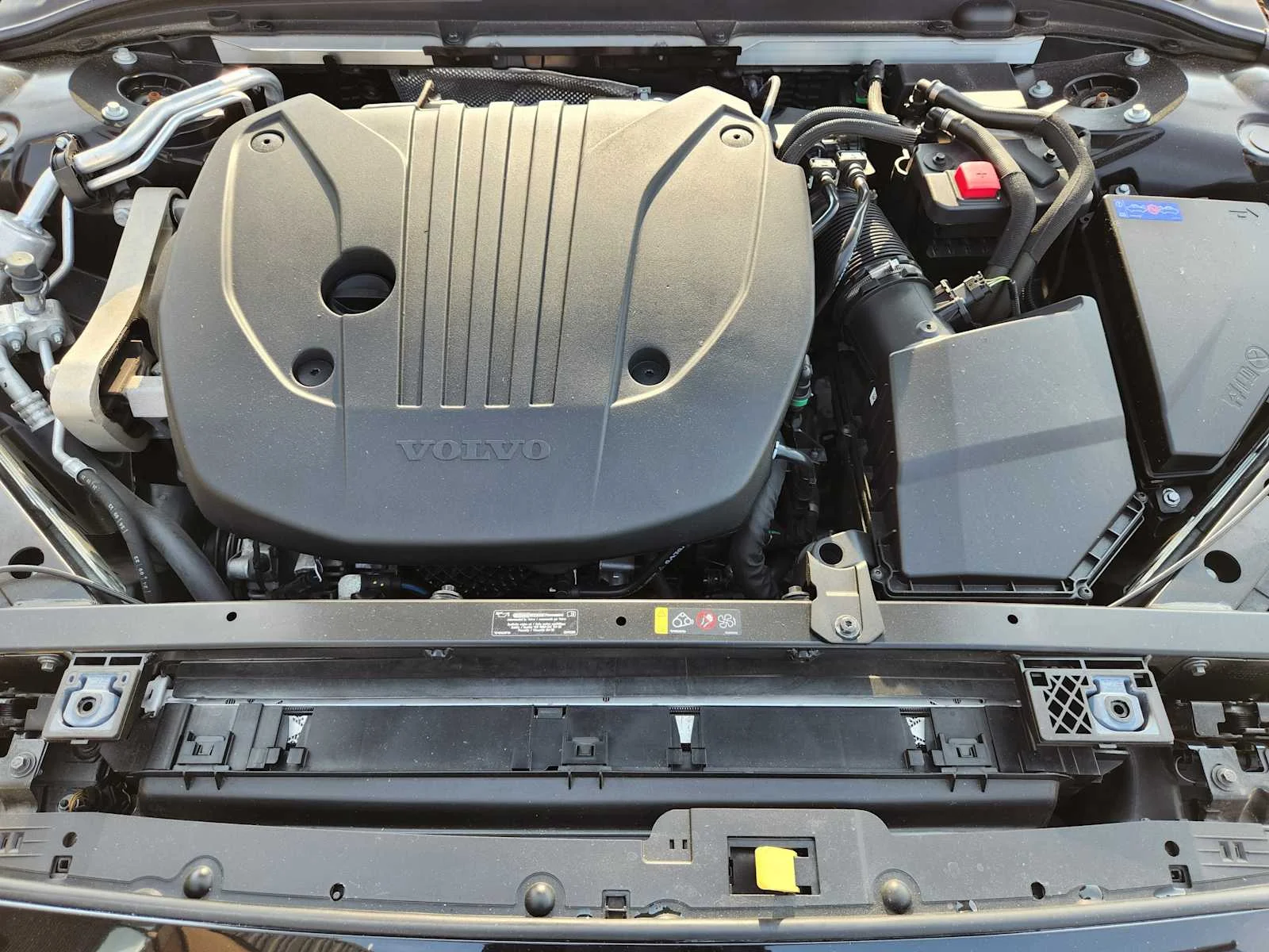2024 Volvo V60 Cross Country Plus - Photo 31