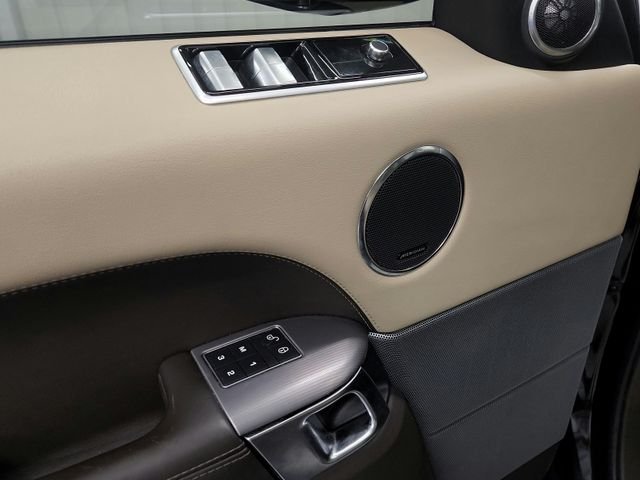 Used 2020 Black Land Rover HSE Td6 image 20