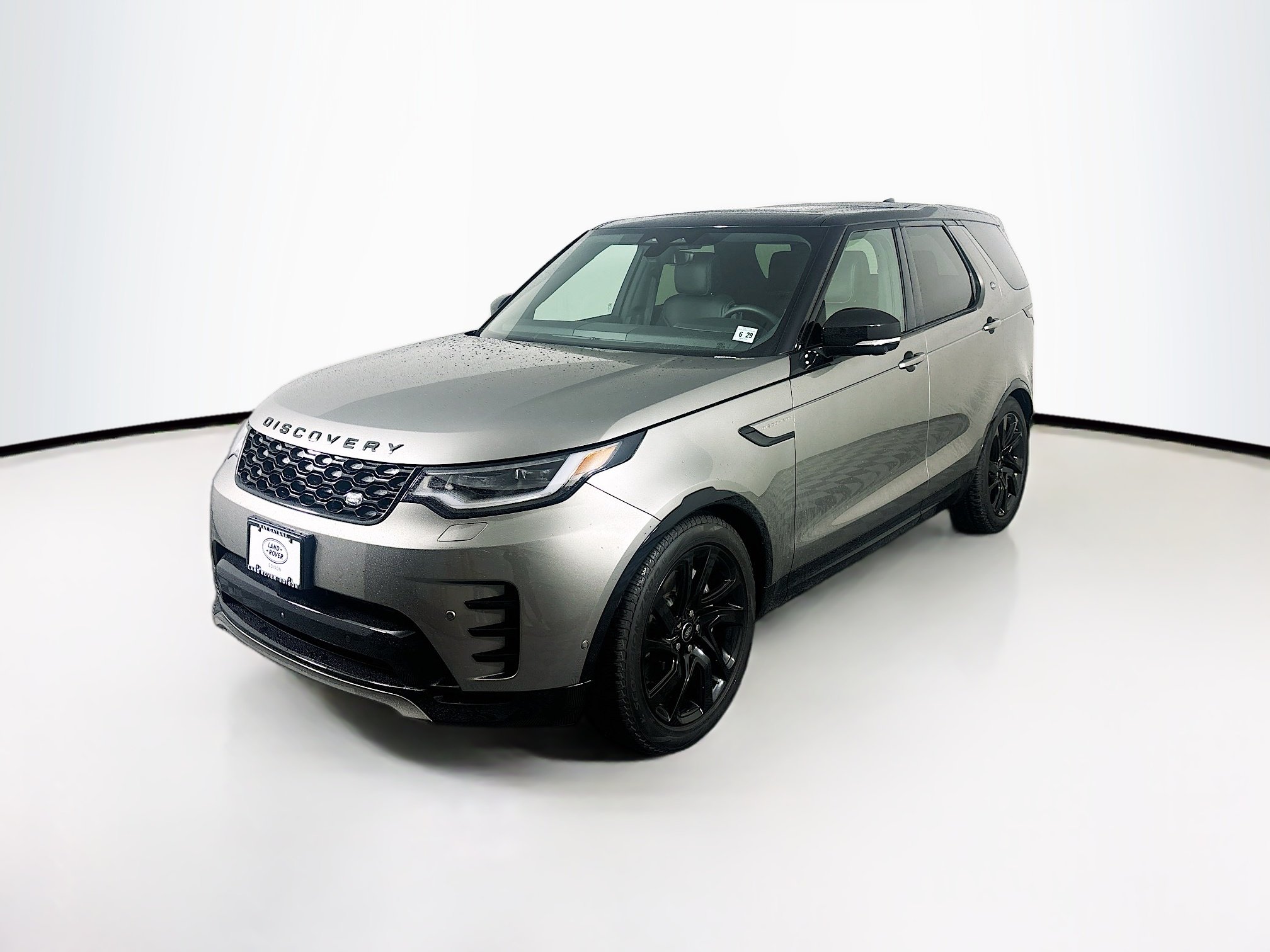 2024 Land Rover Discovery Dynamic SE