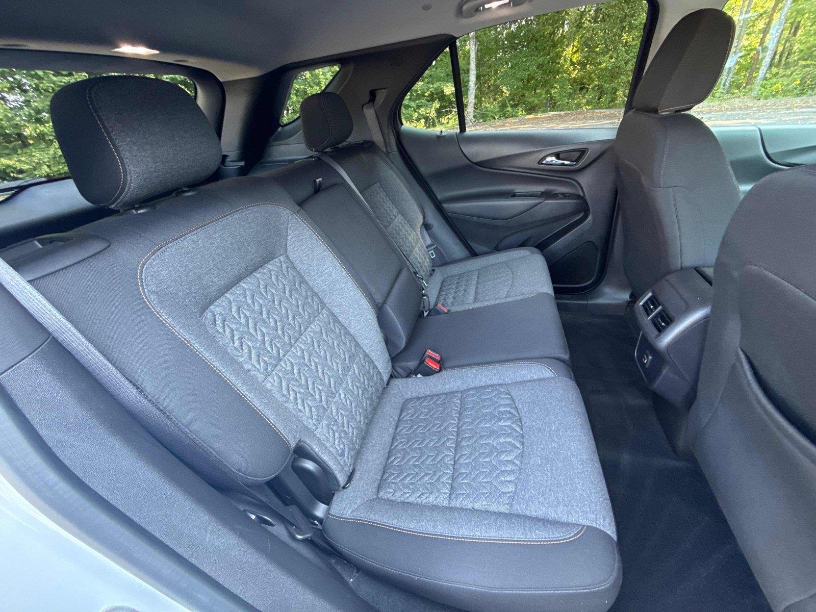 Used 2024 Summit White Chevrolet LT image 28